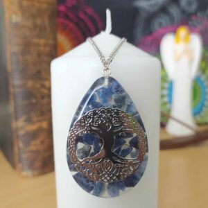 Sodalitový přívěsek