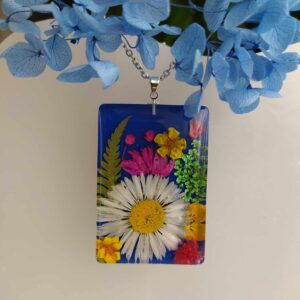 Luční kvítí v modrém