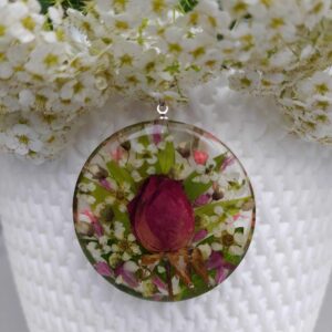 Růže s drobnými kvítky