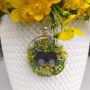 Maceška s drobnými kvítky