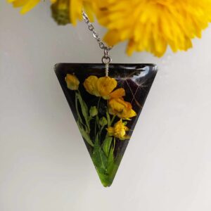 Pryskyřičník s chmýřím pampelišky