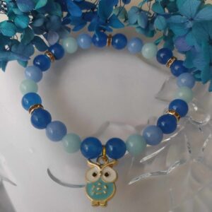 Modrý náramek z achátu a světel. jadeitu se sovičkou